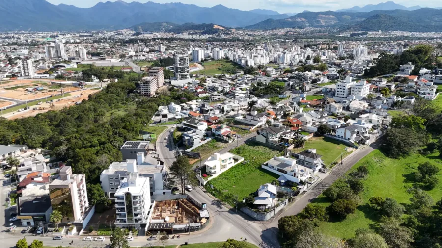 O fim da “vida de apartamento”? A cidade em Santa Catarina que resgatou o quintal e virou destino para quem quer comprar uma casa em local tranquilo