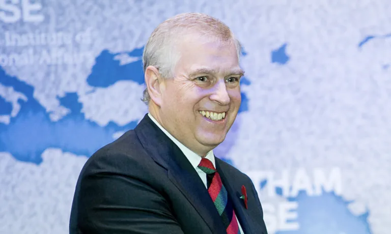 Quem é o Príncipe Andrew da Inglaterra? Saiba tudo sobre o aristocrata britânico e membro da família real britânica que foi preso hoje