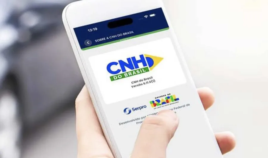 Renovação automática da CNH pelo celular é possível, mas não elimina taxas nem exames obrigatórios
