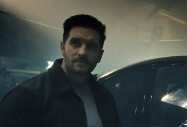 Resident Evil Requiem: O que está por trás do trailer de Resident Evil com Nick Apostolides gravado com Porsche Cayenne Turbo GT