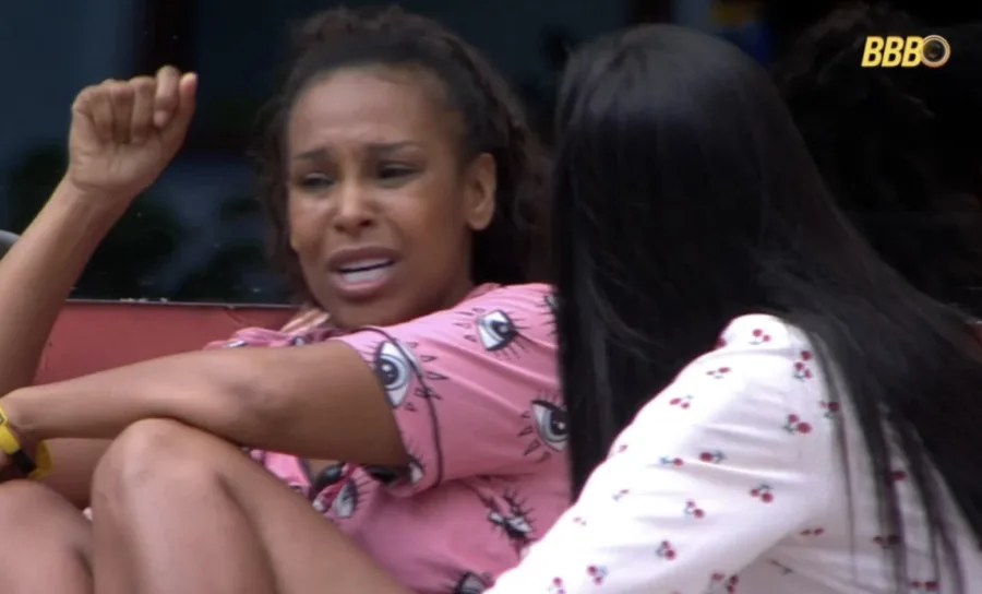 Sol expulsa BBB video mostra o momento do que aconteceu e da expulsão; Agora internautas pedem que Milena seja expulsa também