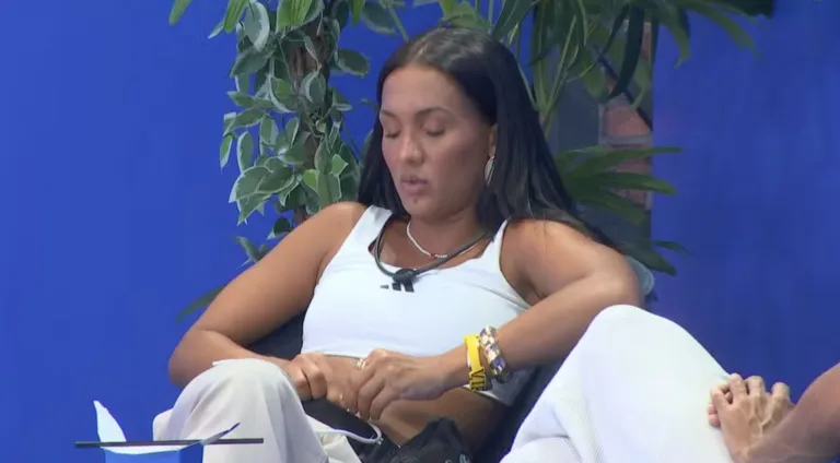 Maxiane chama atitude de Breno de estúpida após beijo no BBB 26 e clima pesa entre aliados