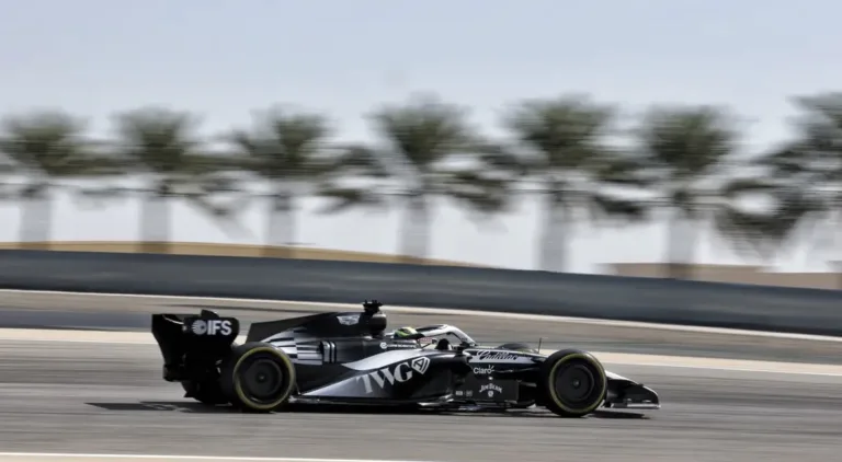 F1 começa hoje no Bahrein com calor de 27°C e vento forte no primeiro dia de testes da temporada