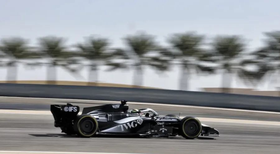 F1 começa hoje no Bahrein com calor de 27°C e vento forte no primeiro dia de testes da temporada