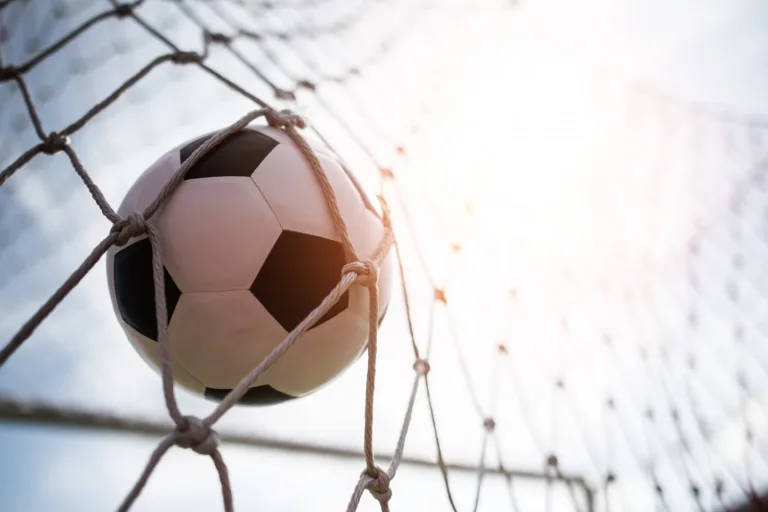 Jogos de hoje e onde assistir: 11 de fevereiro de 2026; confira horários e escalações