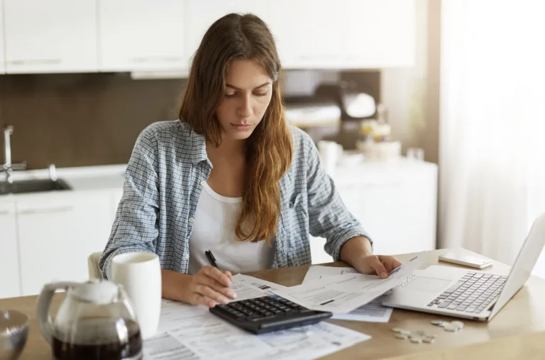 IPCA acumulado 12 meses: Inflação acumulada em 12 meses recua para 3,81% e se aproxima da meta do Banco Central