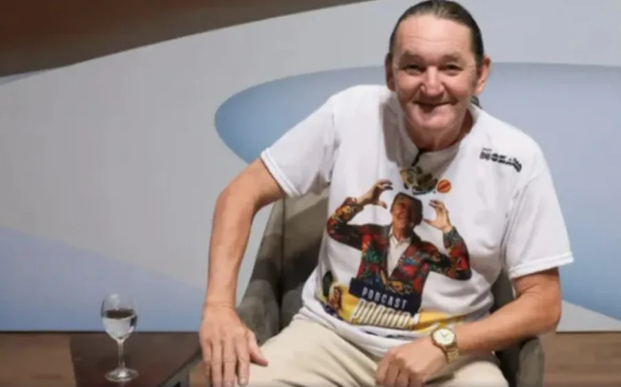 Marquito sofreu acidente de moto; confira o estado de saúde do humorista