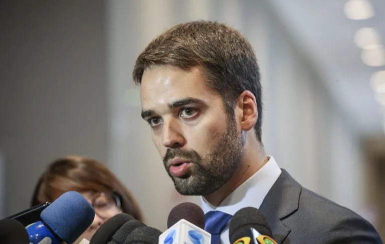 Eduardo Leite será ouvido na CPI do caso Banco Master; os senadores estão prestes a abrir a caixa-preta do banco