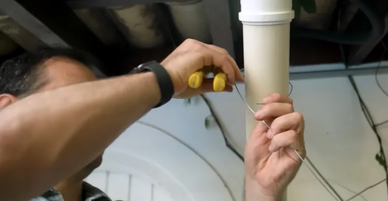 Sistema barato para captar água da chuva viraliza: estrutura com tubo PVC promete coletar milhares de litros e custa menos que instalação tradicional