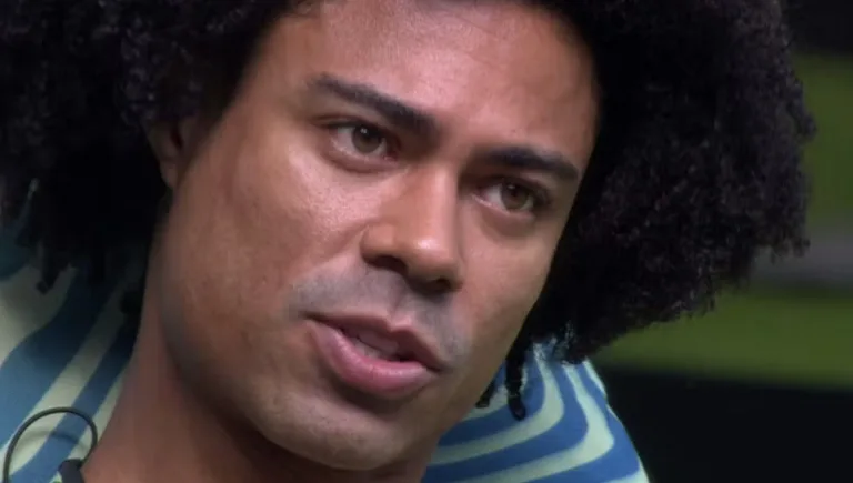 BBB que horas hoje, domingo 08/03/2026: Breno revela plano contra Ana Paula no BBB 26 e estratégia de votos pode virar o jogo no Paredão