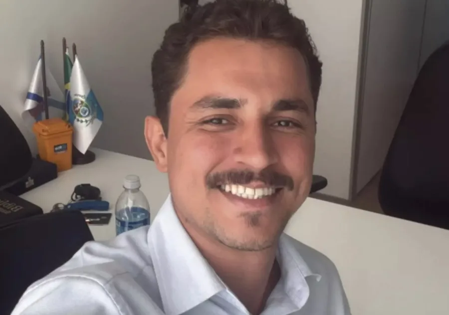 Salvino Oliveira: Vereador preso por ligação com facção? A operação da polícia revela bastidores da campanha que podem mudar a política no Rio de Janeiro