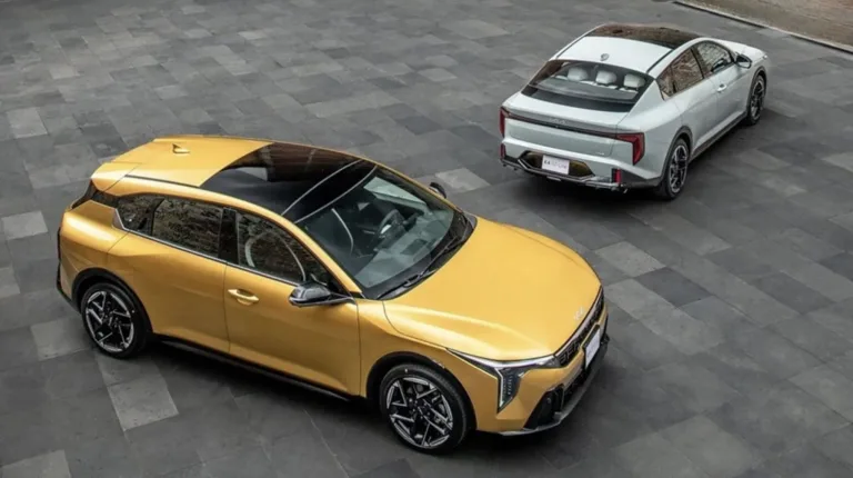 Kia K4 2026: veja o que já sabemos sobre o novo hatch e sedan médios que a marca promete trazer ao Brasil