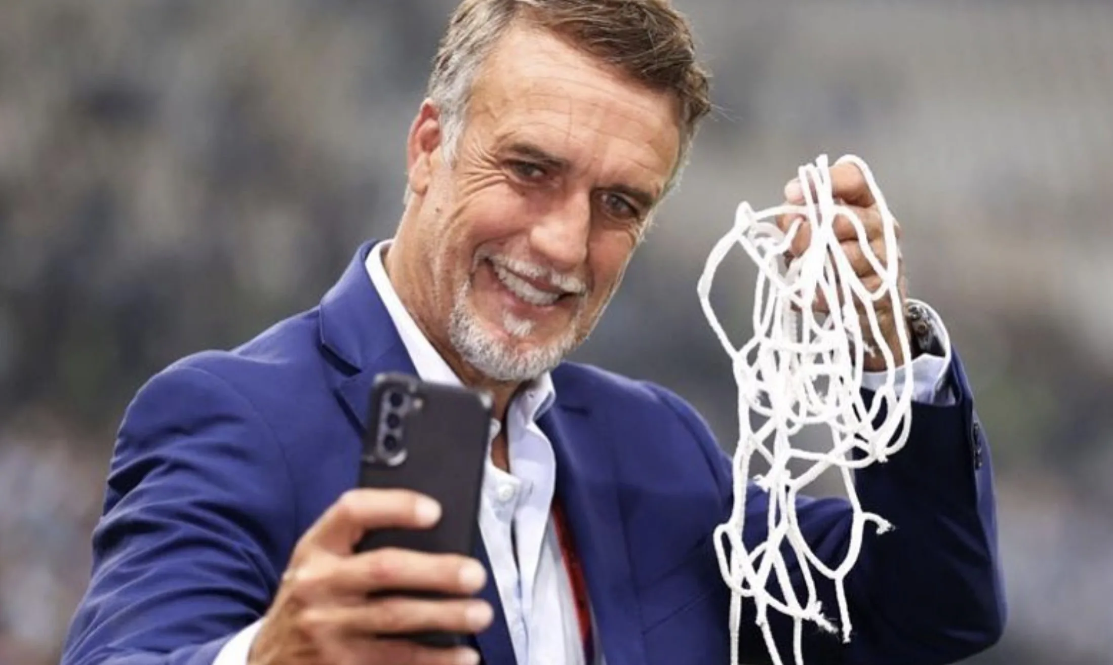 Gabriel Batistuta disse que Maradona morreu sozinho e criticou Messi? Entenda o contexto completo