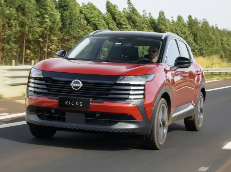 Nissan Kicks e Toyota Corolla Cross saem do topo: SUVs líderes despencam no ranking e um detalhe do mercado brasileiro explica a virada inesperada