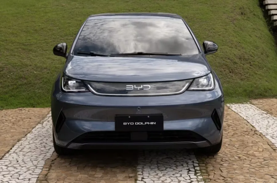 BYD Dolphin 2027 Special Edition cresce, ganha até 177 cv e muda interior para enfrentar novos rivais; Preço fica em R$ 159.990