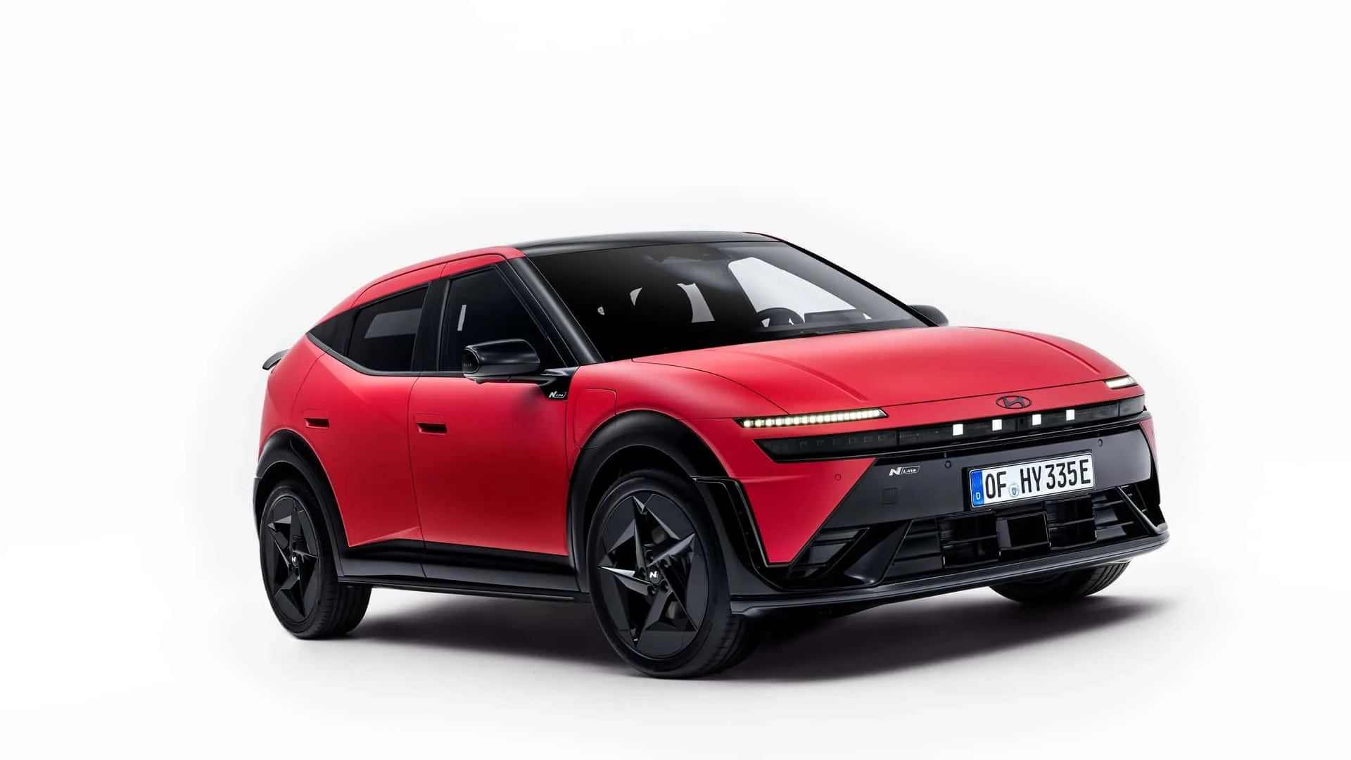 Hyundai Ioniq 3 estreia com visual polêmico e até 496 km