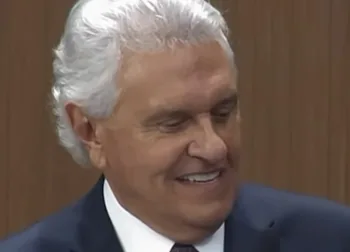 Caiado deixa governo e tenta romper polarização: candidatura surpreende e levanta dúvidas sobre terceira via no país