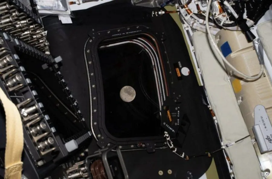 NASA AO VIVO e Netflix transmitem Artemis II hoje 06/04, veja horários e o momento histórico da missão lunar