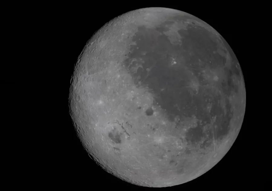 Artemis II AO VIVO: Astronautas da NASA batem recorde histórico e se tornam os humanos mais distantes da Terra hoje