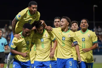 Brasil sub-17 vira, goleia Peru sub-17 por 4 a 1 e dispara na liderança do Sul-Americano sub-17