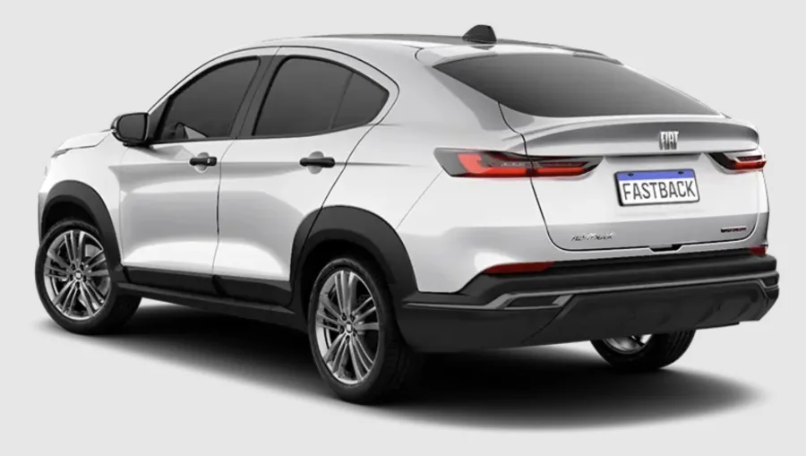 Fiat Fastback PcD tem desconto de até R$ 34 mil e muda jogo dos SUVs em abril
