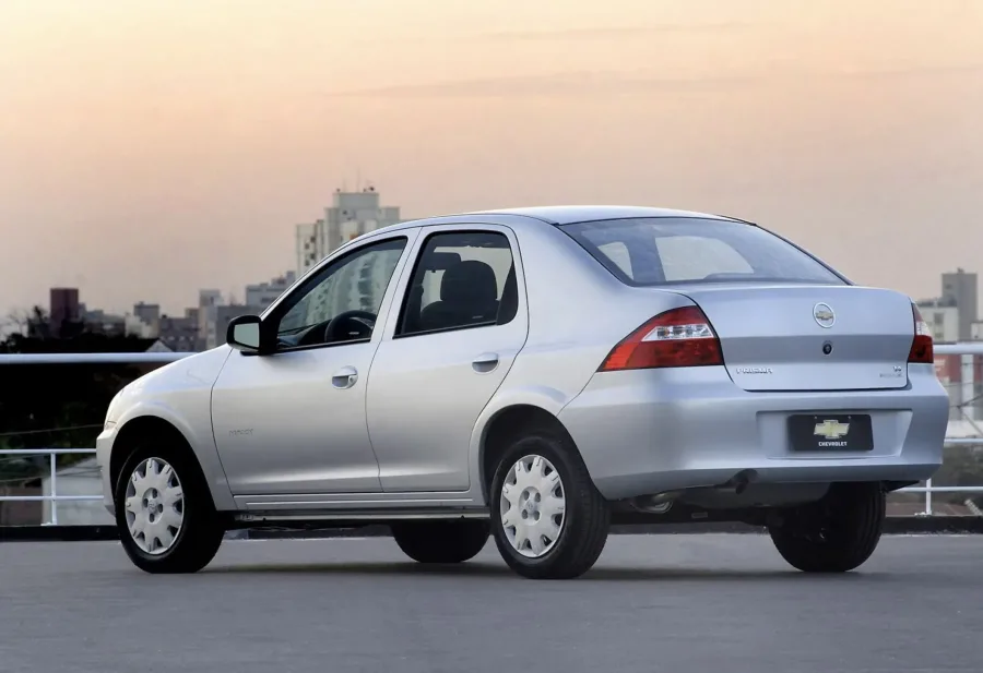 Por que o Chevrolet Prisma 2010 ainda vale a pena? Veja o que ninguém te conta sobre consumo, manutenção e uso diário