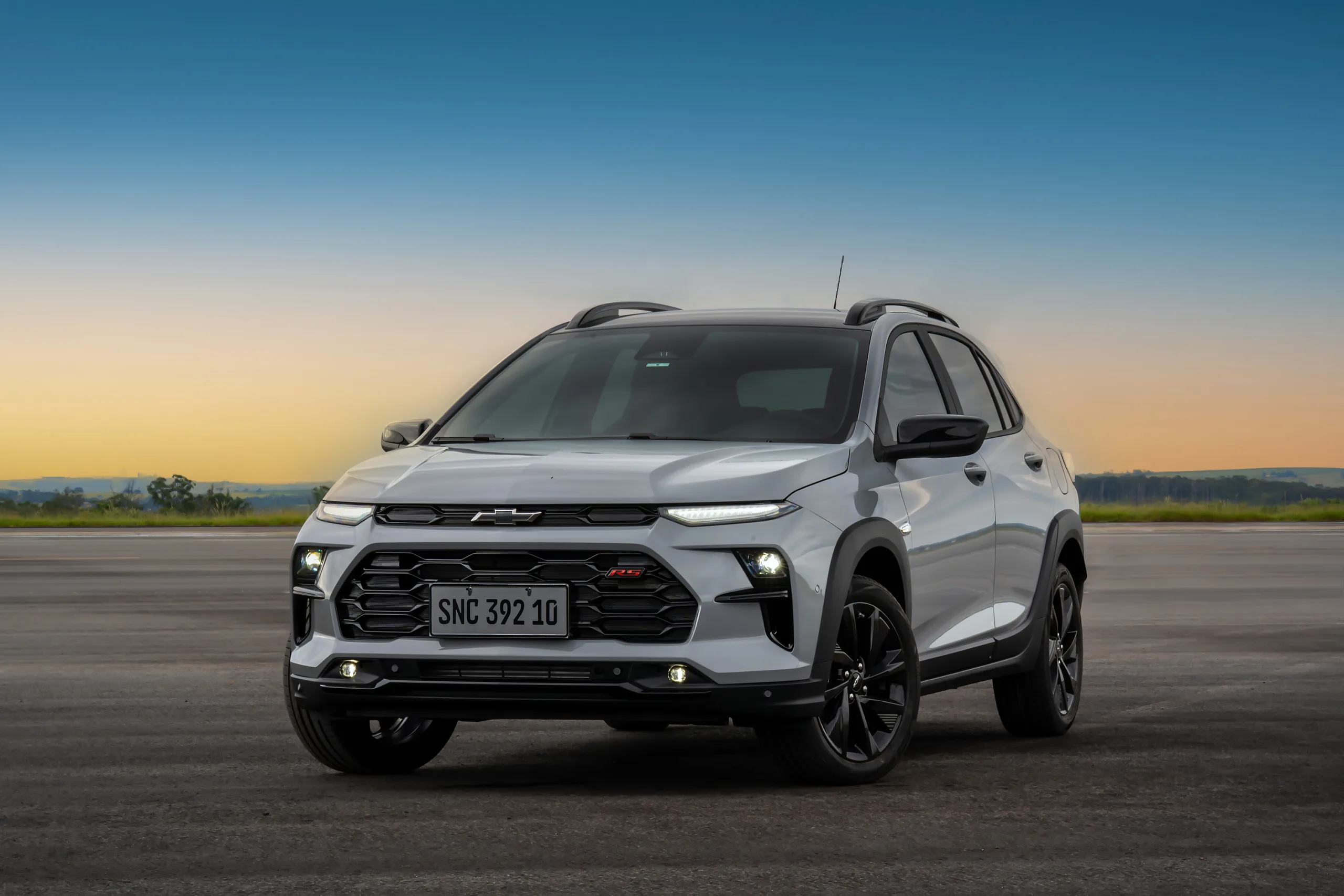 Chevrolet Sonic 2027 chega com motor turbo, consumo melhor que Tracker e preço perto de R$ 150 mil