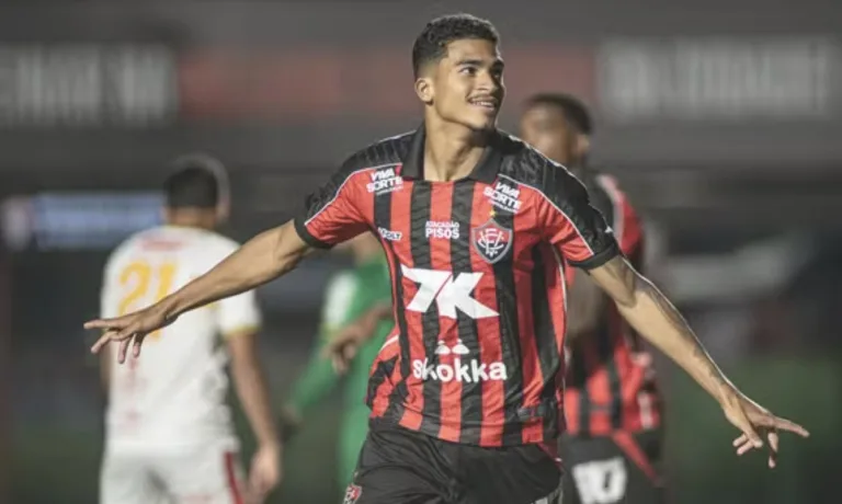 EC Vitória goleia Juazeirense por 4 a 1 e assume liderança do Grupo A na Copa do Nordeste