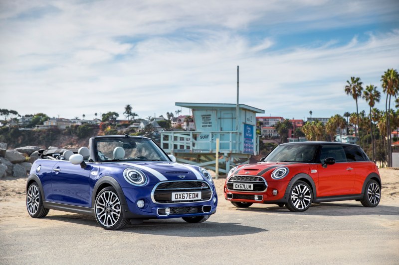 Conheça Os Novos MINI Hatch 3 E 5 Portas Que Chegaram No Brasil   Carro