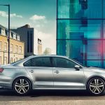 VW Jetta é um sedan médio bastante confortável