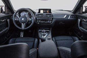 BMW M2 Competition se destaca no Brasil