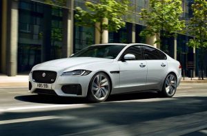 Design agressivo com o Jaguar XF