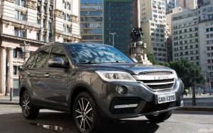 Lifan X60 2019 tem muito espaço interno