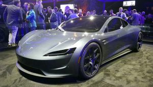 Colocar foguetes de manobra em um Tesla pode ser uma boa ideia