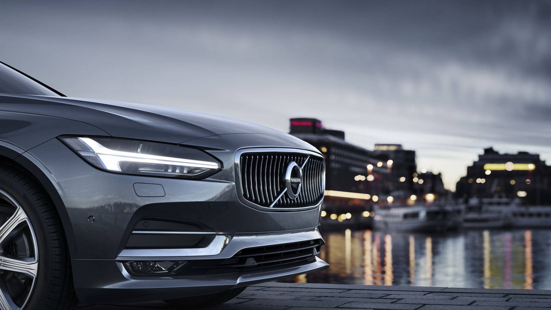 Volvo S90