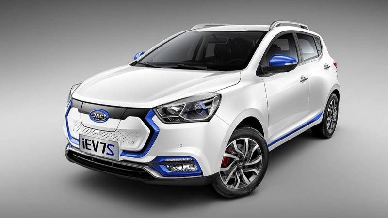 Conheça o novo carro elétrico Jac E40