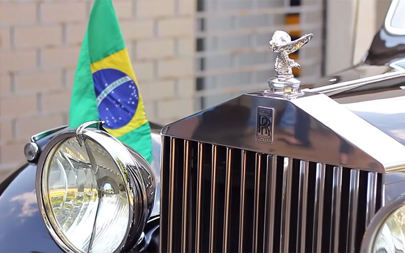 Conheça o Rolls-Royce que levou Jair Bolsonaro para a posse como presidente