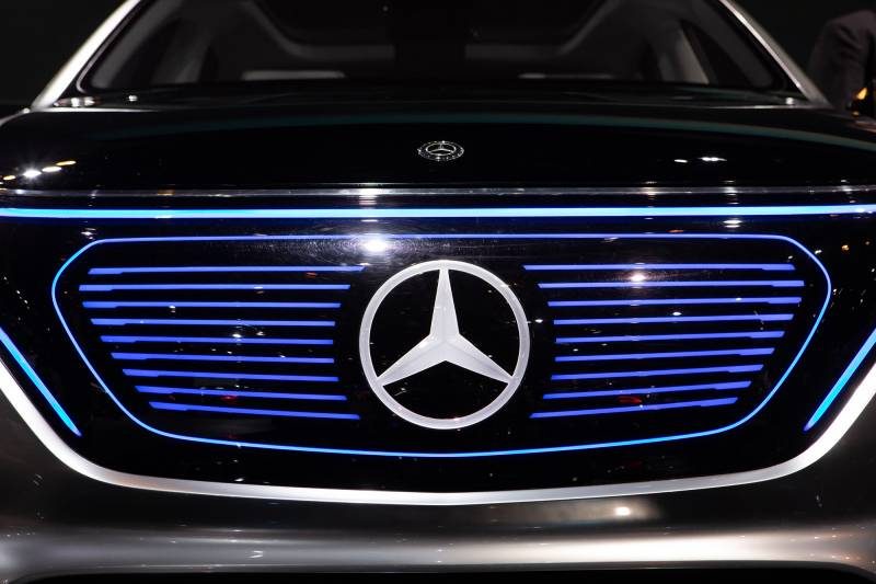 Mercedes-Benz mantém liderança mundial em automóveis