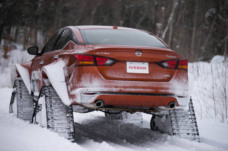 Vídeo: Projeto da Nissan traz carro especial para neve