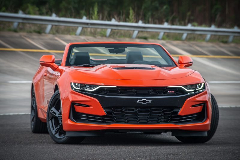 Vídeo: Novo Camaro 2019 aparece com visual renovado