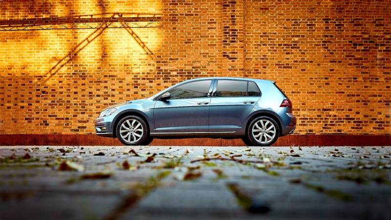 VW Golf deve continuar no Brasil por muito tempo