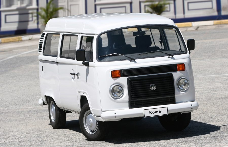 2006 - Kombi recebe motor 1.4 Total Flex 