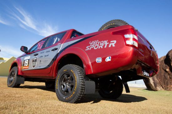 Mitsubishi L200 Triton Sport R faz sua estreia nas pistas