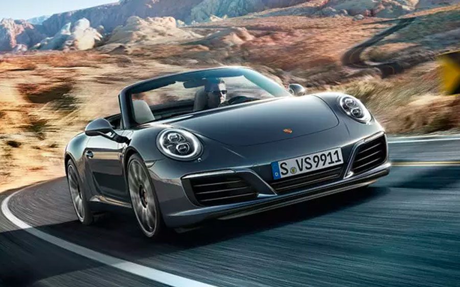 Porsche 911 Carrera Cabriolet é um conversível de respeito