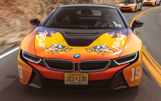 Festival de Música Coachella tem carro elétrico da BMW personalizado
