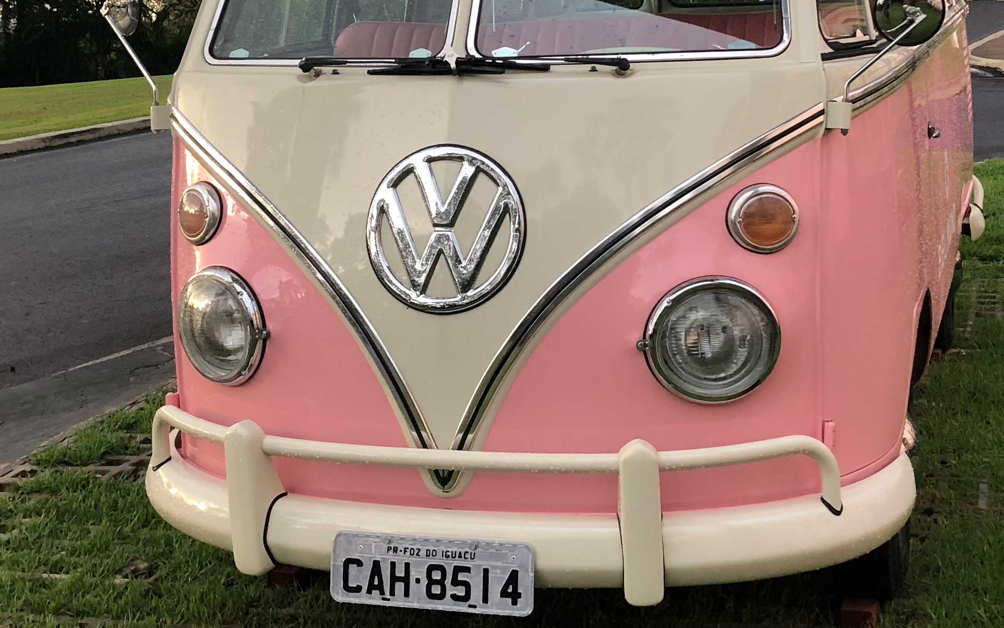 Kombi rosa no Hotel Belmond das Cataratas (foto: Alan Correa)