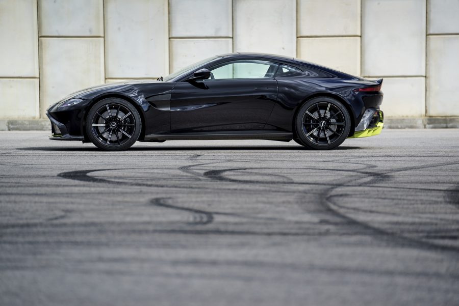 Aston Martin Vantage