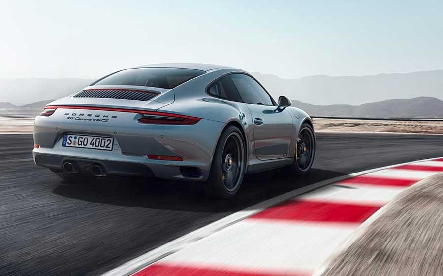 Porsche 911 Turbo S chega ao Brasil com R$ 800 mil em customização