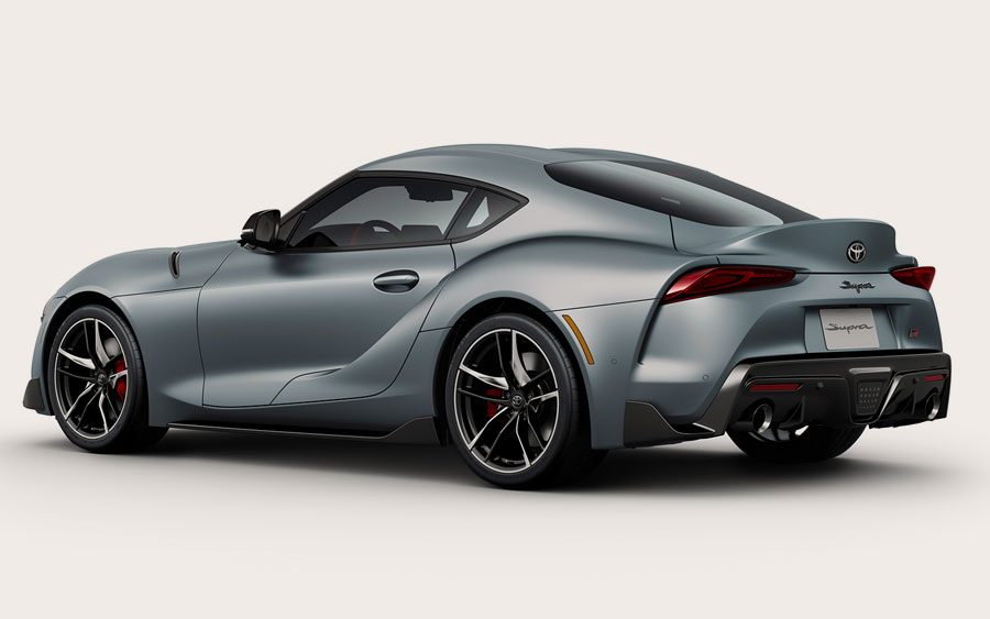 Lá Fora: Toyota apresenta o novo Supra