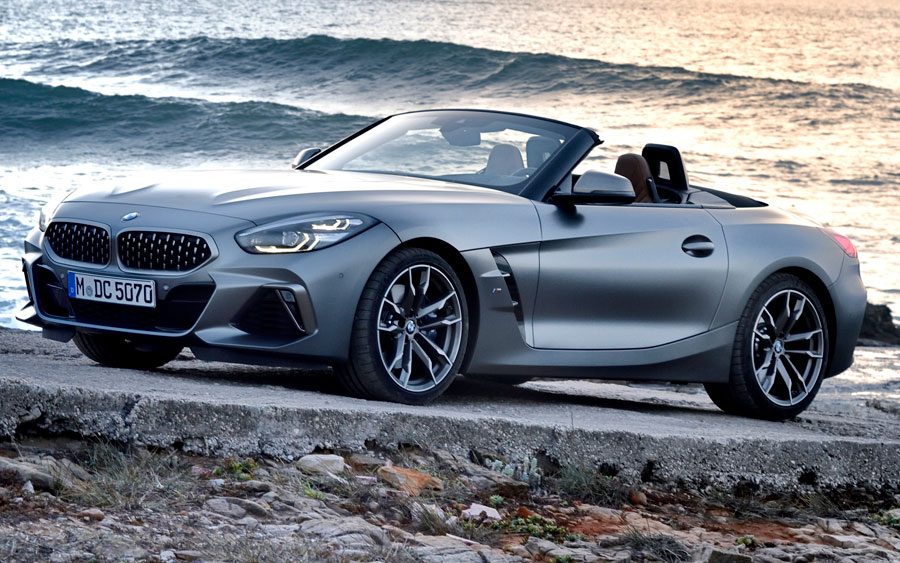 Com R$ 309.950 você compra sua BMW Z4 no Brasil